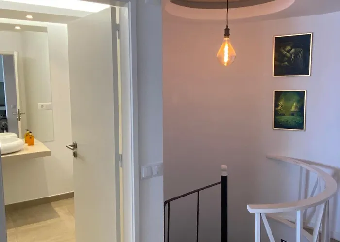 Mahakatha * سيسيمبرا