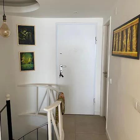 Apartment Mahakatha Sesimbra